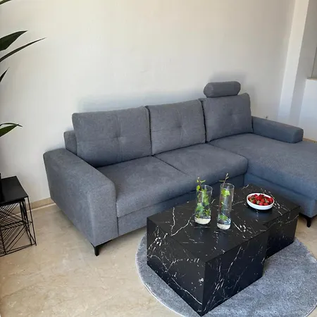 2 Bedroom Duplex I Appartement *