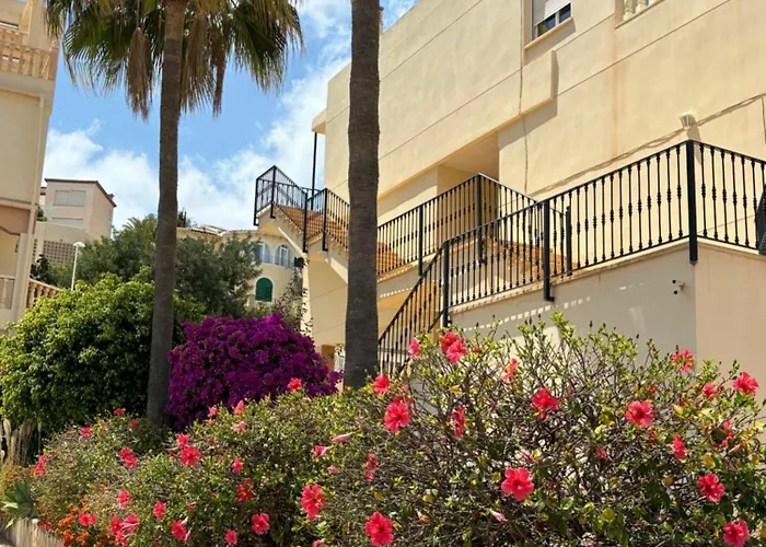 2 Bedroom Duplex I 칼페