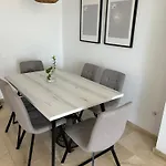 2 Bedroom Duplex I * Calp